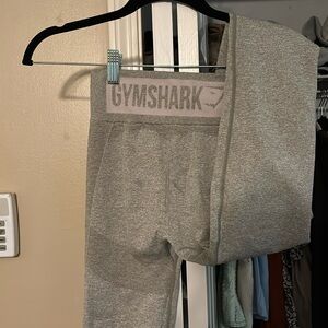 Gym shark gently used leggings size small